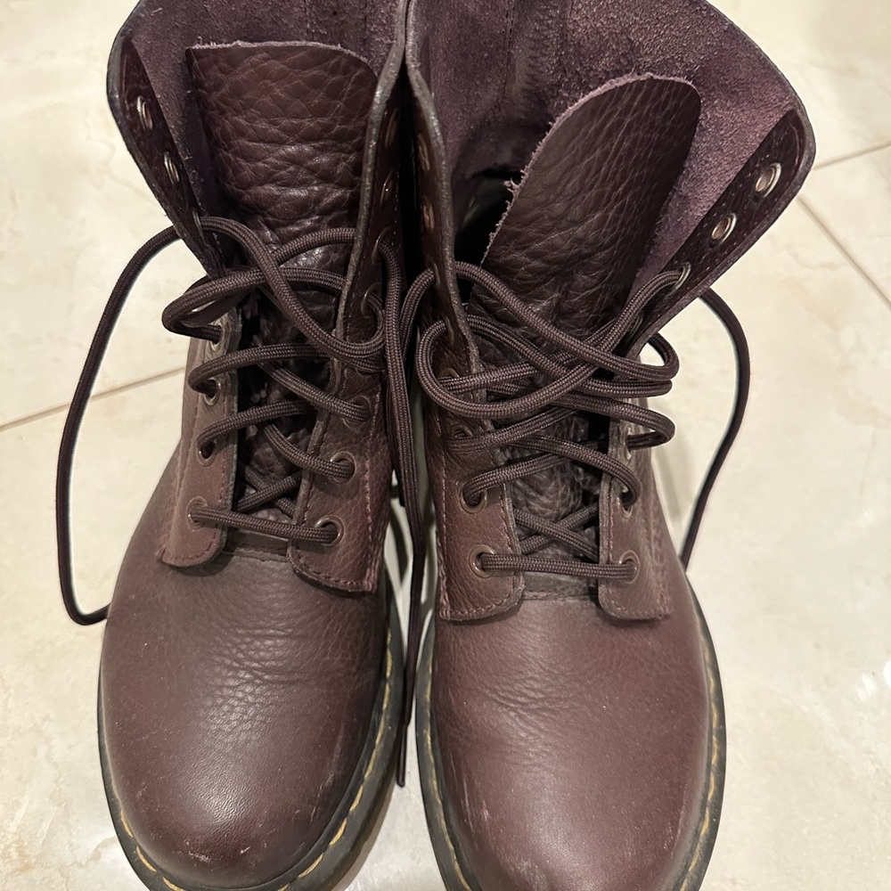 Dr. Martens Leather Lace-Up Boots US 8 EU 39